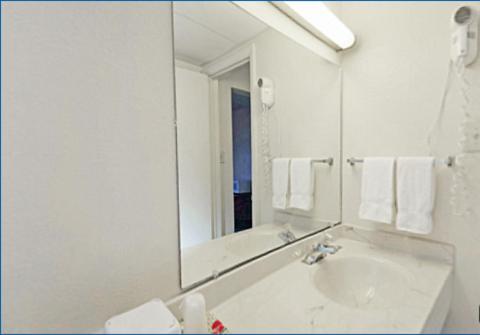 Americas Best Value Inn Winchester Habitación foto